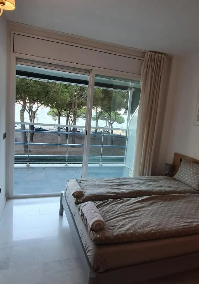 Unique Apartment With Direct Sea View Along The Beach In S'Abanell Central Park Blanes