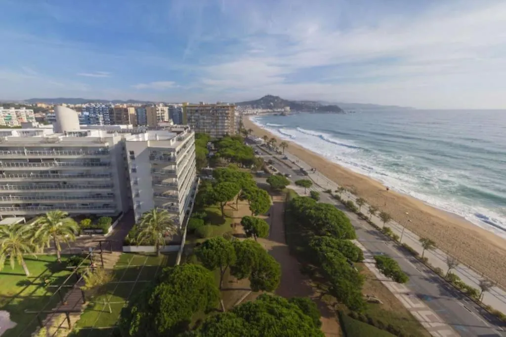 Unique Apartment With Direct Sea View Along The Beach In S'Abanell Central Park Blanes